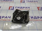 Кронштейн генератора Nissan Almera Classic (B10) 11910-95F0A