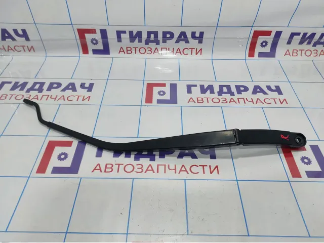 Поводок стеклоочистителя передний правый Nissan Almera (G15) 28886-EW700