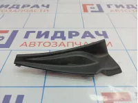 Накладка решетки стеклоочистителя лобового стекла правая Nissan Almera (G15) 66894-EW000