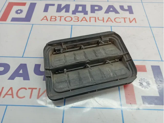 Решетка вентиляционная Nissan Almera (G15) 7700838358