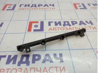 Рейка топливная Nissan Almera (G15) 8200139674