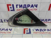 Стекло кузовное глухое левое Nissan Almera (G15) 83301-EW000