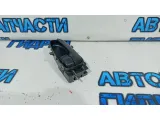Ручка двери внутренняя левая Nissan Almera G15 806714AA0A.