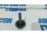 Болт крепления запасного колеса Nissan Almera G15 7703041034.