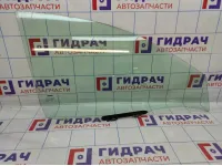 Стекло двери передней правой Nissan Almera (G15) 80300-4AA0A. Дефект.