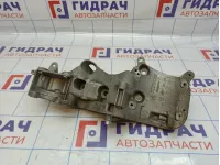 Кронштейн генератора Nissan Almera (G15) 688304373R.