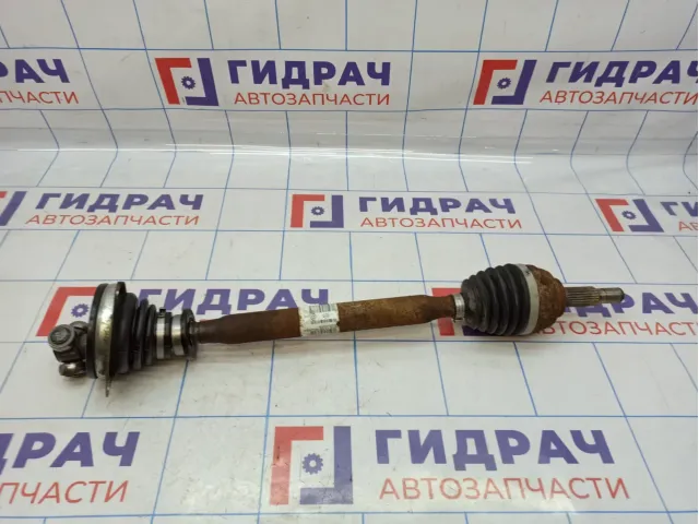 Привод передний левый Nissan Almera (G15) 8200499304.