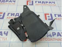 Пыльник двигателя боковой левый Nissan Almera (G15) 8200595798.