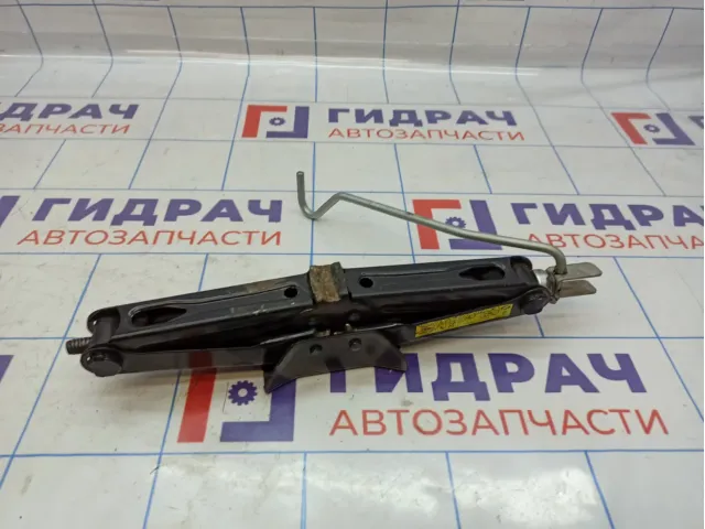 Домкрат Nissan Almera (G15) 995504629R. Дефект.
