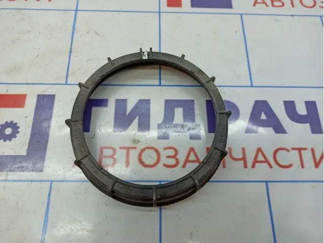 Гайка топливного насоса Nissan Almera (G15) 8200183136.