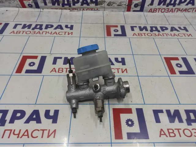 Цилиндр тормозной главный Nissan Almera (N16) 46010-5M323