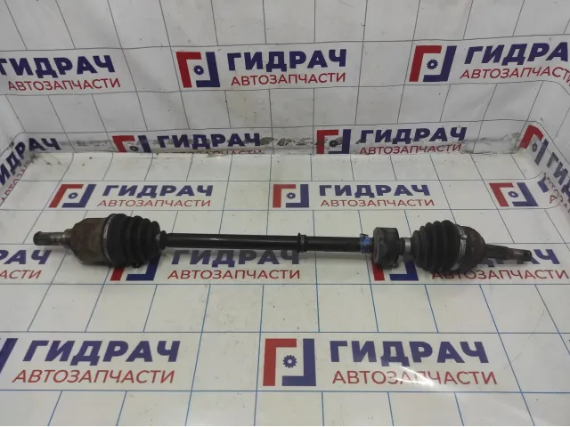 Привод передний правый Nissan Almera (N16) 39100-BM700