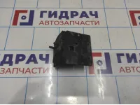 Кронштейн усилителя переднего бампера левый Nissan Almera (N16) 62211-AU330