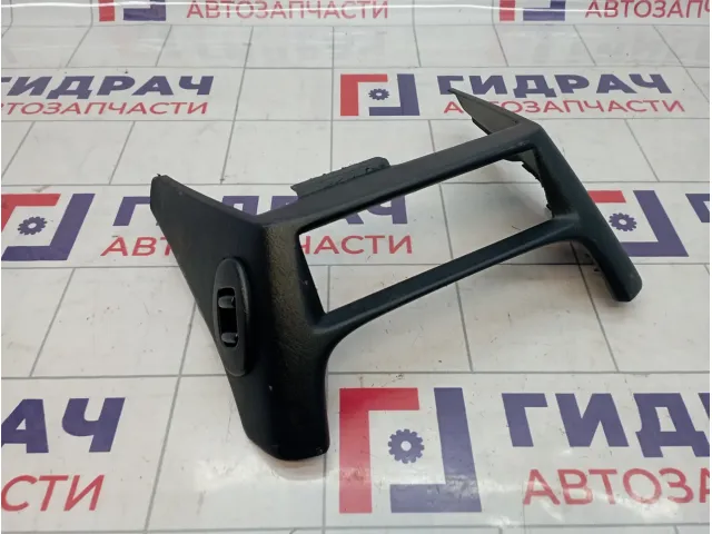 Накладка центральной консоли Nissan Almera (N16) 68246-BN910