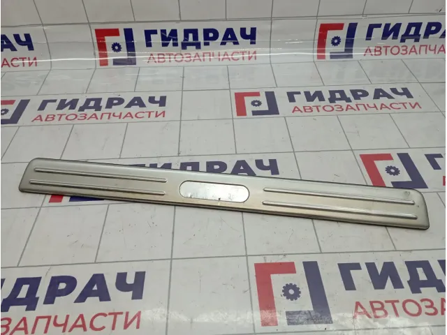 Накладка порога переднего правого внутренняя Nissan Almera (N16) 769B0-BM700