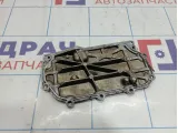 Крышка двигателя передняя Nissan Almera (N16) 11046-AU005