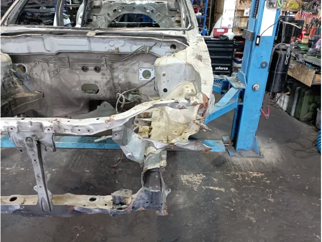 Лонжерон передний левый Nissan Almera (N16)