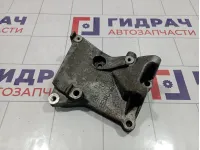 Кронштейн генератора Nissan Almera (N16) 11910-BM700