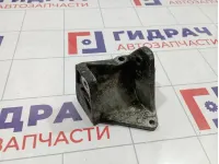 Кронштейн генератора Nissan Almera (N16)