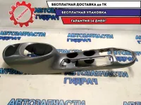 Консоль между сиденьями верхняя часть Nissan Juke (F15) 969311KK0A Отличное состояние.