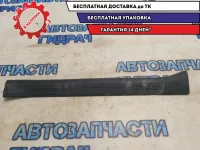 Накладка порога (внутренняя) передняя правая Nissan Juke (F15) 769B41KA2A  Отличное состояние.