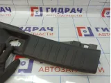 Обшивка багажника на заднюю панель Nissan Juke (YF15) 84992-1KA2A
