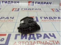 Дефлектор воздушный левый Nissan Juke (YF15) 68751-1KE0A