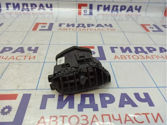 Дефлектор воздушный левый Nissan Juke (YF15) 68751-1KE0A