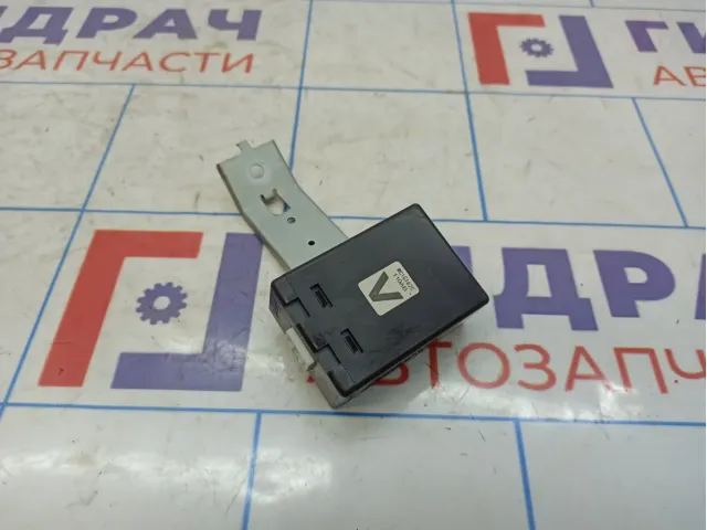 Блок электронный Nissan Juke (YF15) 28595-1KA0A