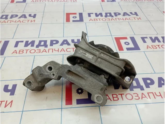 Опора двигателя правая Nissan Juke (YF15) 11210-1KA0A