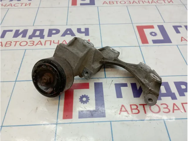 Кронштейн генератора Nissan Juke (YF15) 11710-EE90C