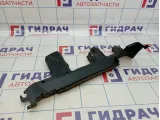 Воздуховод радиатора левый Nissan Juke (YF15) 62823-1KA1A