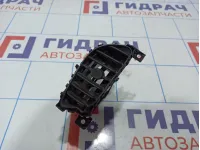 Дефлектор воздушный центральный левый Nissan Juke (YF15) 68751-1KE0A