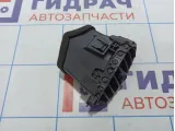 Дефлектор воздушный центральный левый Nissan Juke (YF15) 68751-1KE0A