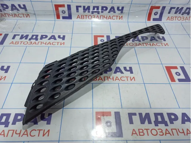 Решетка радиатора левая Nissan Juke (YF15) 62075-1KA6A