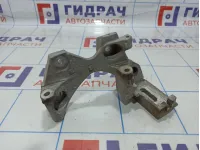 Кронштейн генератора Nissan Juke (YF15) 11710-ED50C