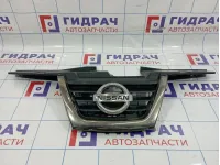 Решетка радиатора Nissan Juke (YF15) 62072-1KZ6A