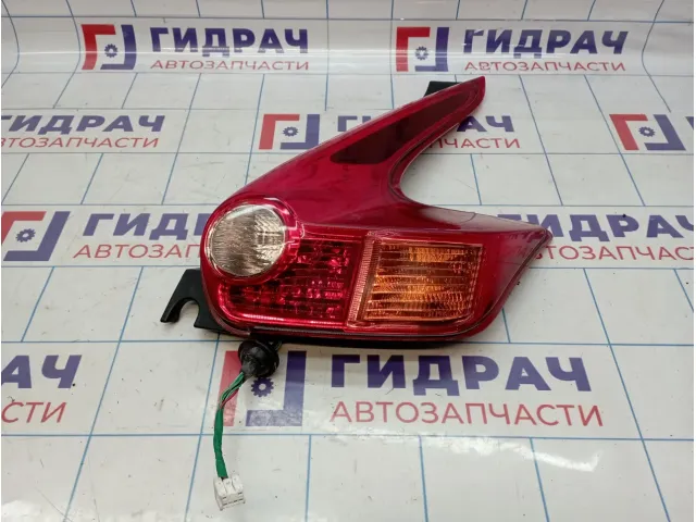 Фонарь задний правый Nissan Juke (YF15) 26550-1KA0A