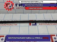 Накладка стекла переднего левого Nissan Juke (F15) 80821-1KA0A. Наружная.