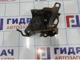 Кронштейн задней балки правый Nissan Juke (F15) 55429-BA60A.