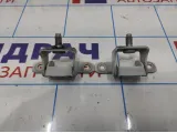 Петли двери багажника Nissan Juke (F15) . Комплект.
