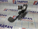 Педаль тормоза Nissan Juke (F15) 465011KA0B.