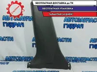 Обшивка стойки средней левой нижняя Nissan Leaf 769163NA0A. Потертость.