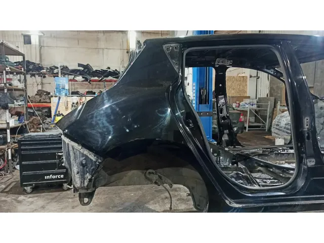 Крыло заднее правое Nissan Leaf G81003NAMA.