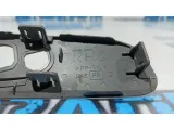 Накладка датчика Nissan Leaf 684863NC0A. На торпедо сверху.