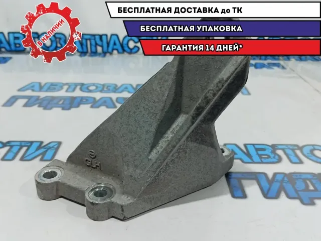 Кронштейн электродвигателя левый Nissan Leaf 112533NA0A.