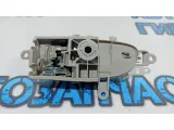 Ручка двери внутренняя правая Nissan Leaf 806703NA0A. На одной ручке потертость.