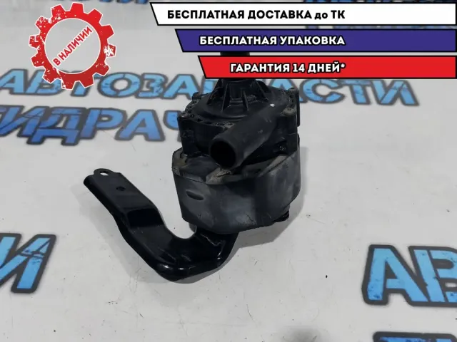 Помпа отопителя Nissan Leaf 925163NA0A.