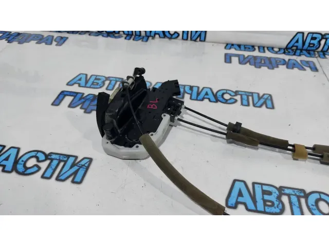 Замок двери задней левой Nissan Leaf 825013NA0A.