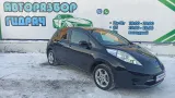 Уголок решетки под дворники правый Nissan Leaf 66894-3NC0A.